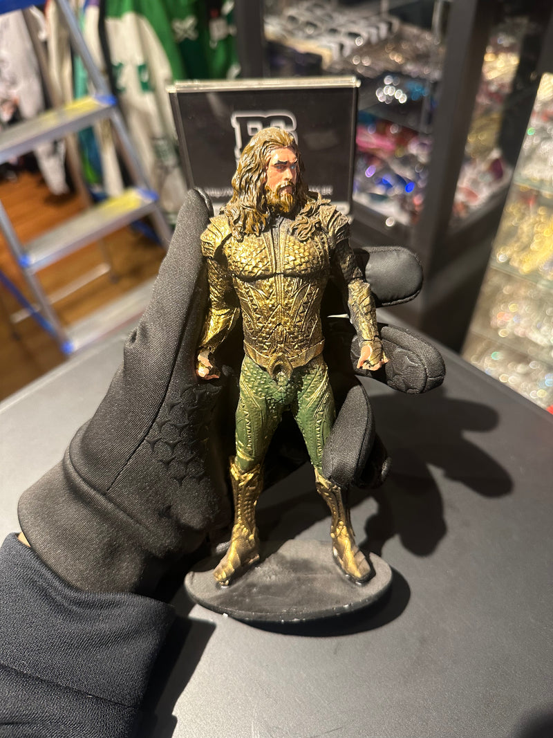 Boneco de Ação DC Comics Aquaman 20cm Resina - Pronta Entrega