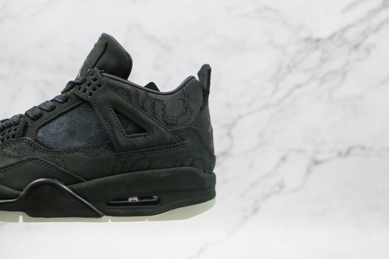 Jordan 4 Retro Kaws Black - Encomenda