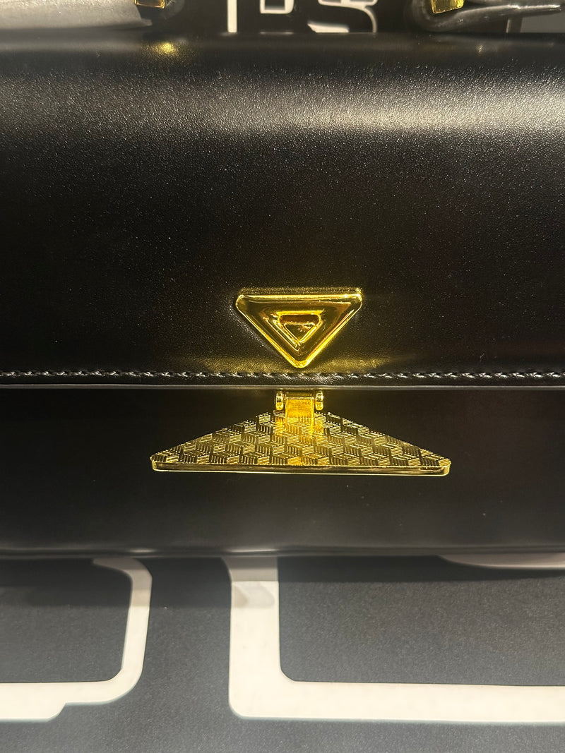 Bolsa Prada Black Logo Triangular Gold - Pronta Entrega