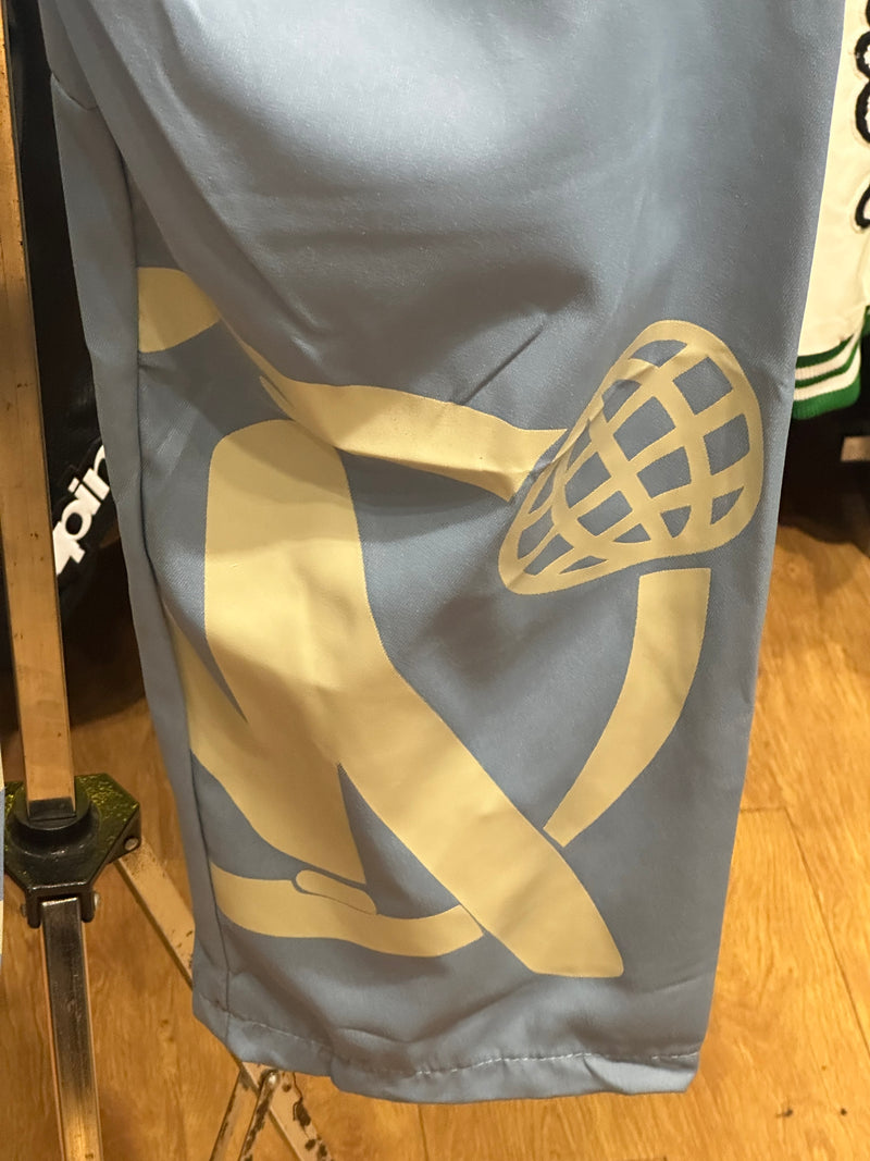Calça Sarja Minus Two Azul Logo Cinza - Pronta Entrega