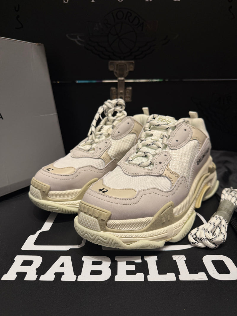 Tênis Balenciaga Triple S Beige White - Pronta Entrega