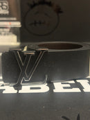 Cinto Louis Vuitton Black Logo Preto 115 CM  - Pronta Entrega