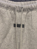 Short Essentials Fear Of God Cinza Claro - Pronta Entrega