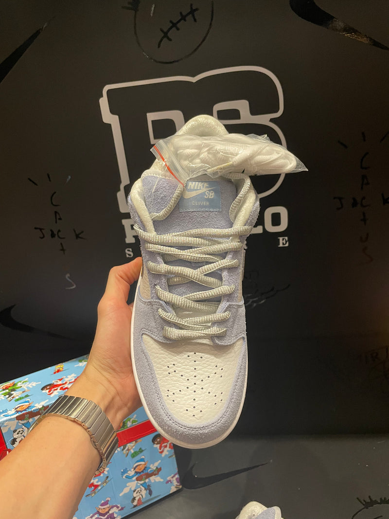 Tênis Nike Dunk Low SB Sean Cliver Holiday Special ' - Pronta Entrega