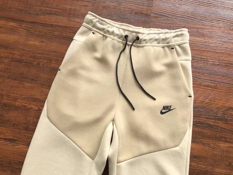 Conjunto Nike Tech Fleece Creme - Encomenda