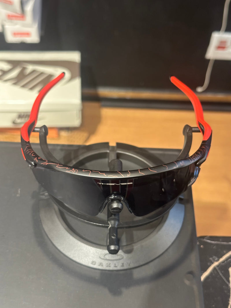 Óculos Oakley Radar Ev Thieves Black/Red Lente Preto  - Pronta Entrega
