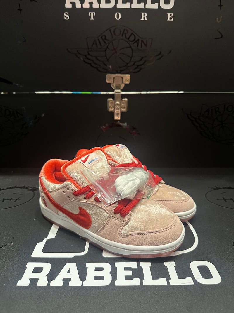 Tênis Nike SB Dunk Low Pro Strangelove - Pronta Entrega