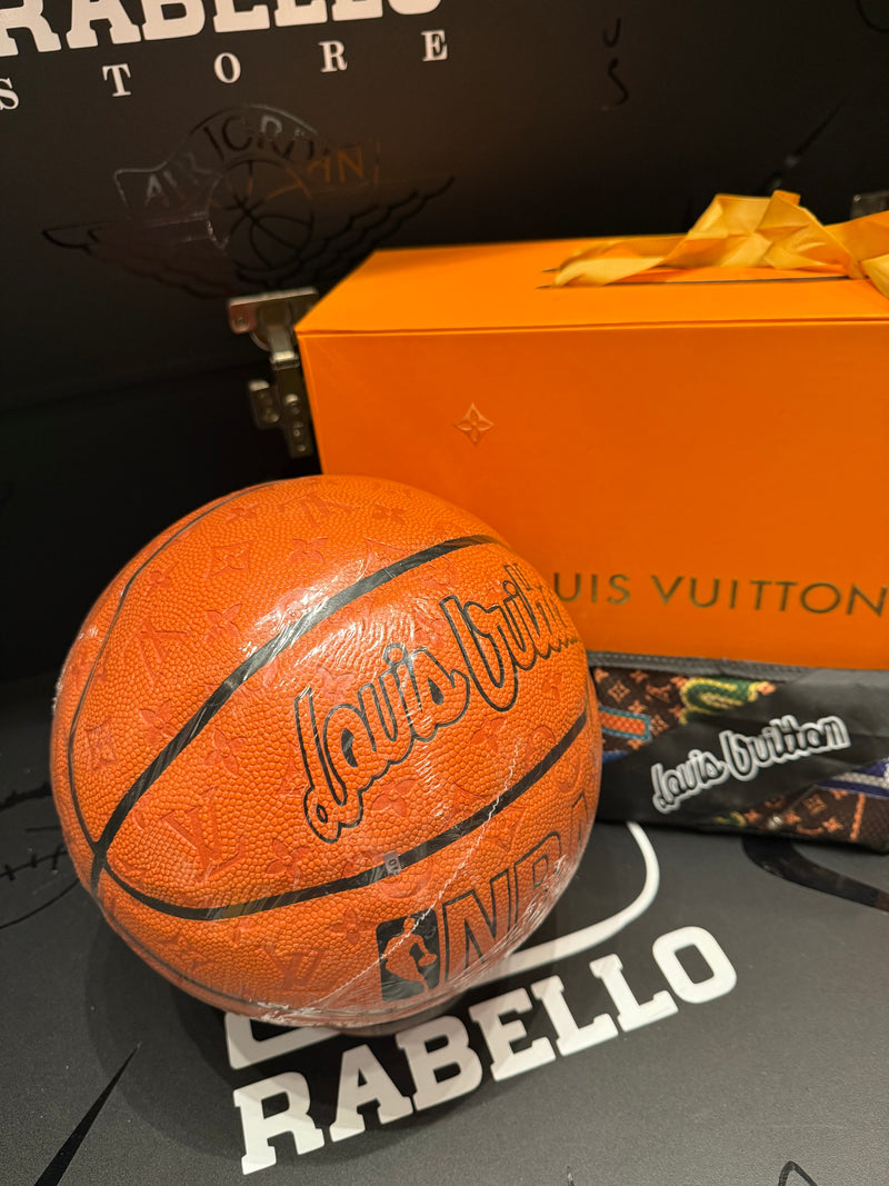 Bola Basquete Louis Vuitton X NBA Collection - Pronta Entrega