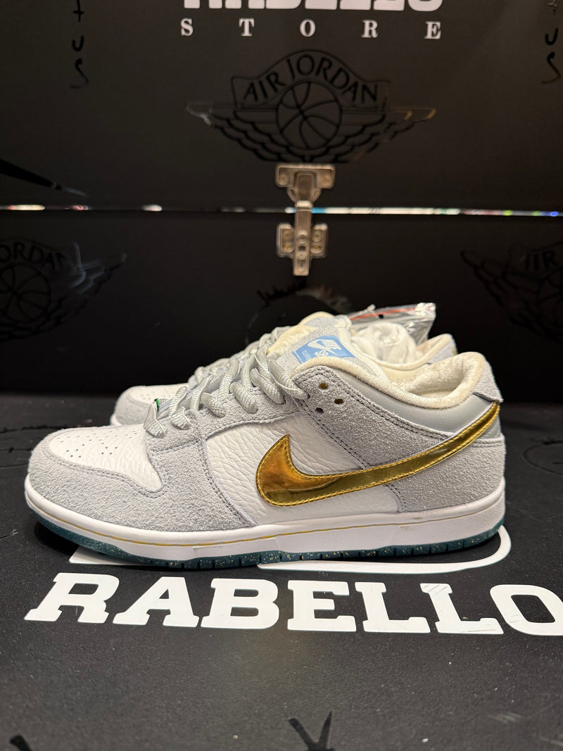 Tênis Nike Dunk Low SB Sean Cliver Holiday Special ' - Pronta Entrega