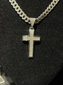 Corrente Cravejada Pingente Cruz Em Zicornia Cubica Prata 50 CM - Pronta Entrega