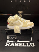 Tênis Nike Air Jordan 1 Low SE Sail Rattan University Red - Pronta Entrega