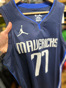 Jersey Air Jordan NBA Dallas Mavericks Luka Doncic