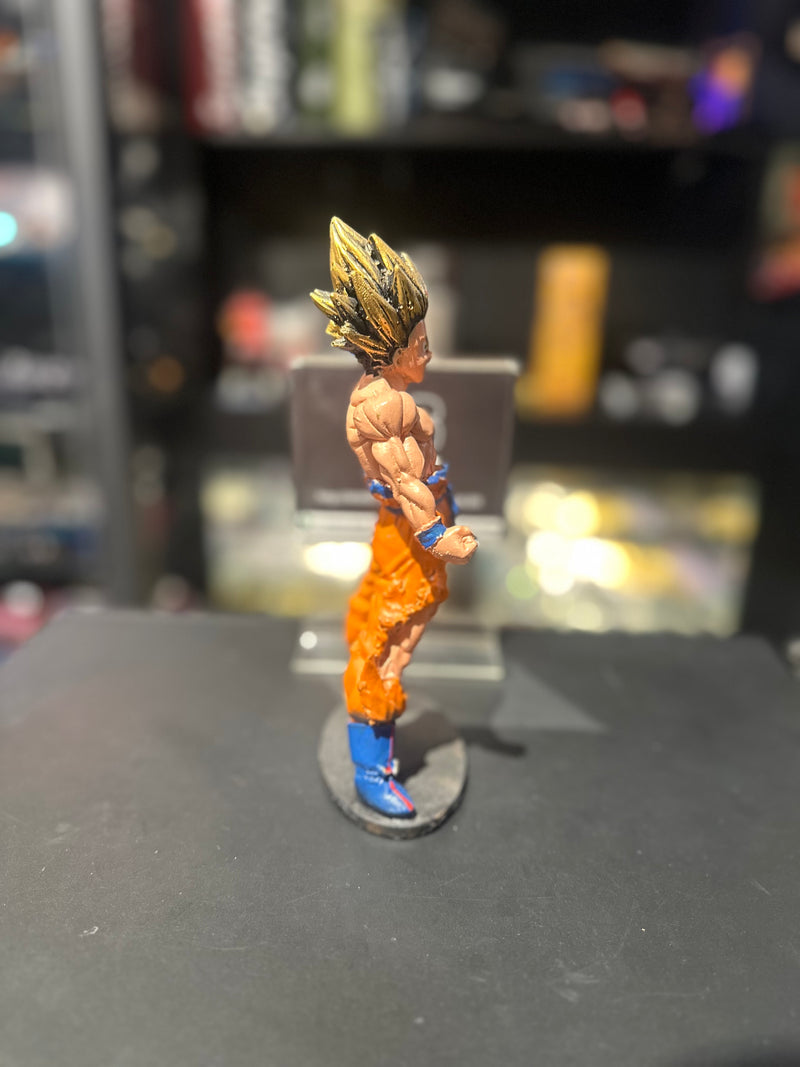 Boneco Dragon Ball Son Goku Super Saiyajin Resina - Pronta Entrega