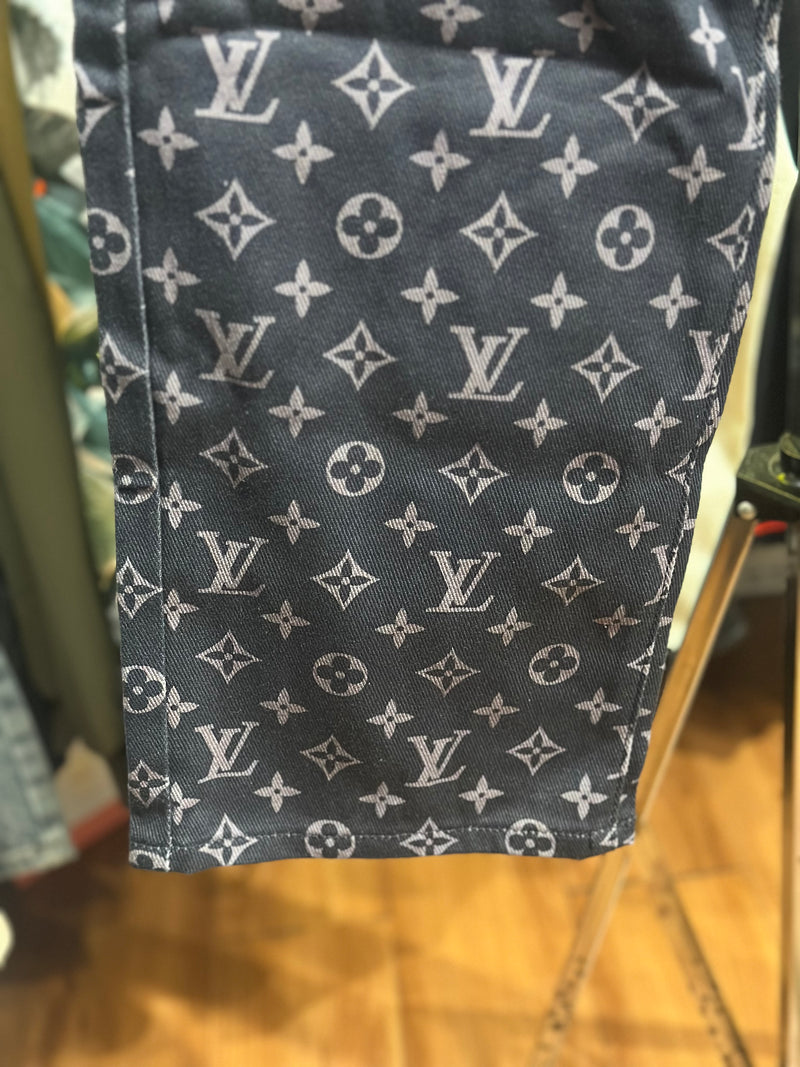 Calça Louis Vuitton Monogram Denim Jeans - Pronta Entregae