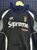 Jaqueta Supreme x Umbro Italy Black - Pronta Entrega