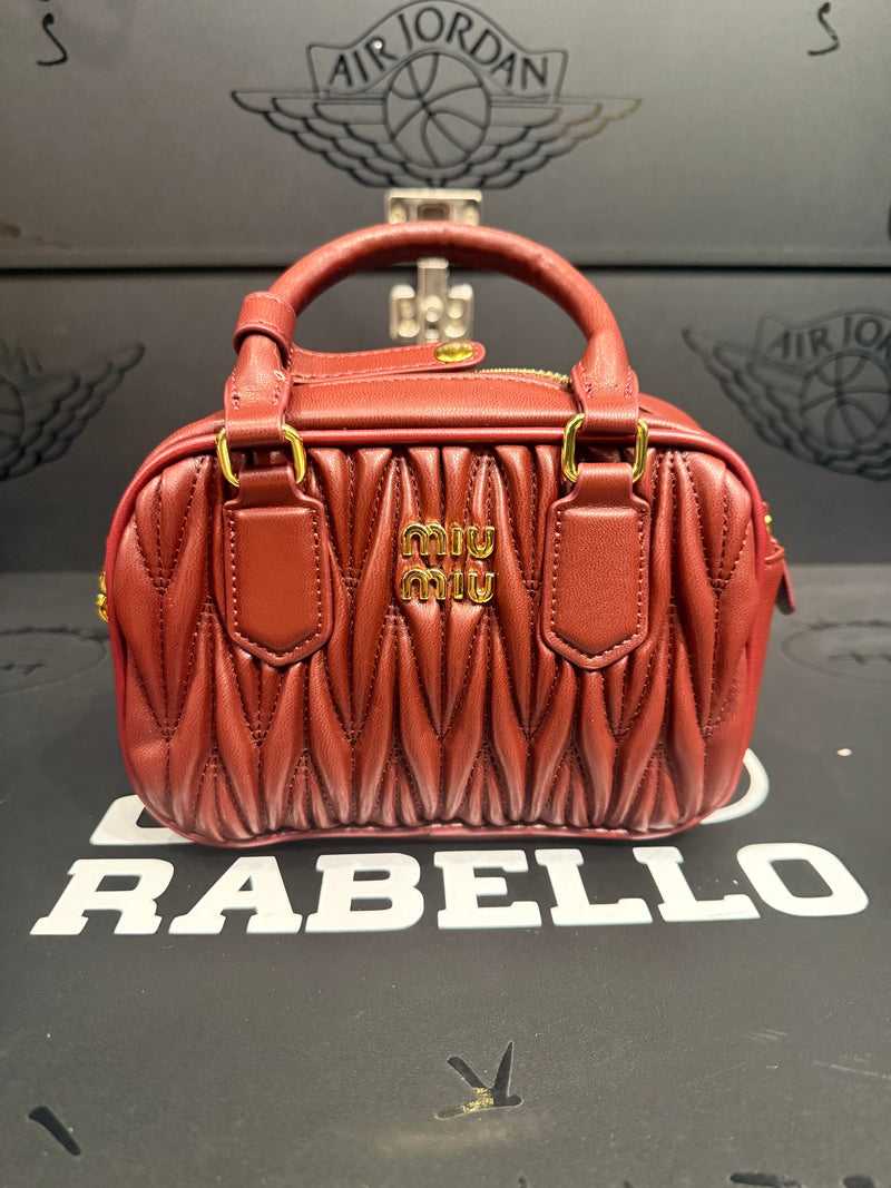 Bolsa MiuMiu Arcadie em Couro Napa Matelassê Red - Pronta Entrega