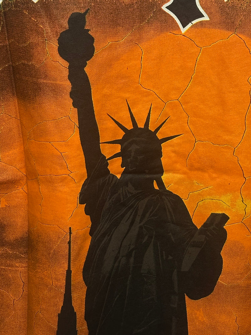 Camiseta Godspeed Liberty Statue Black/Orange - Pronta Entrega