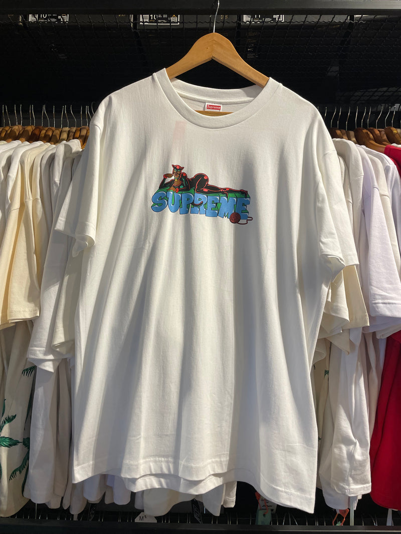 Camiseta SUPREME Branca - Pronta Entrega