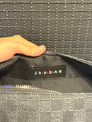 Bolsa Air Jordan Monogram Duffle Bag Dark Smoke Grey - Pronta Entrega