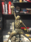 Estátua de Bronze NBA Chicago Bulls Michael Jordan N. 23 50cm - Pronta Entrega