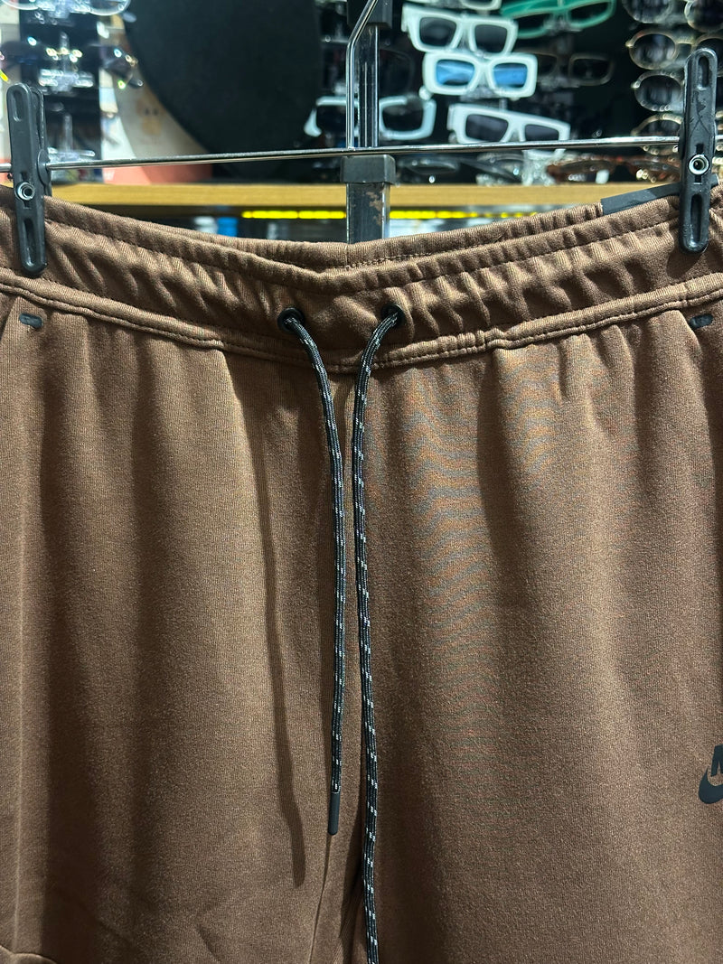 Calça Moletom Nike Standard Fit Marrom Com Punho - Pronta Entrega