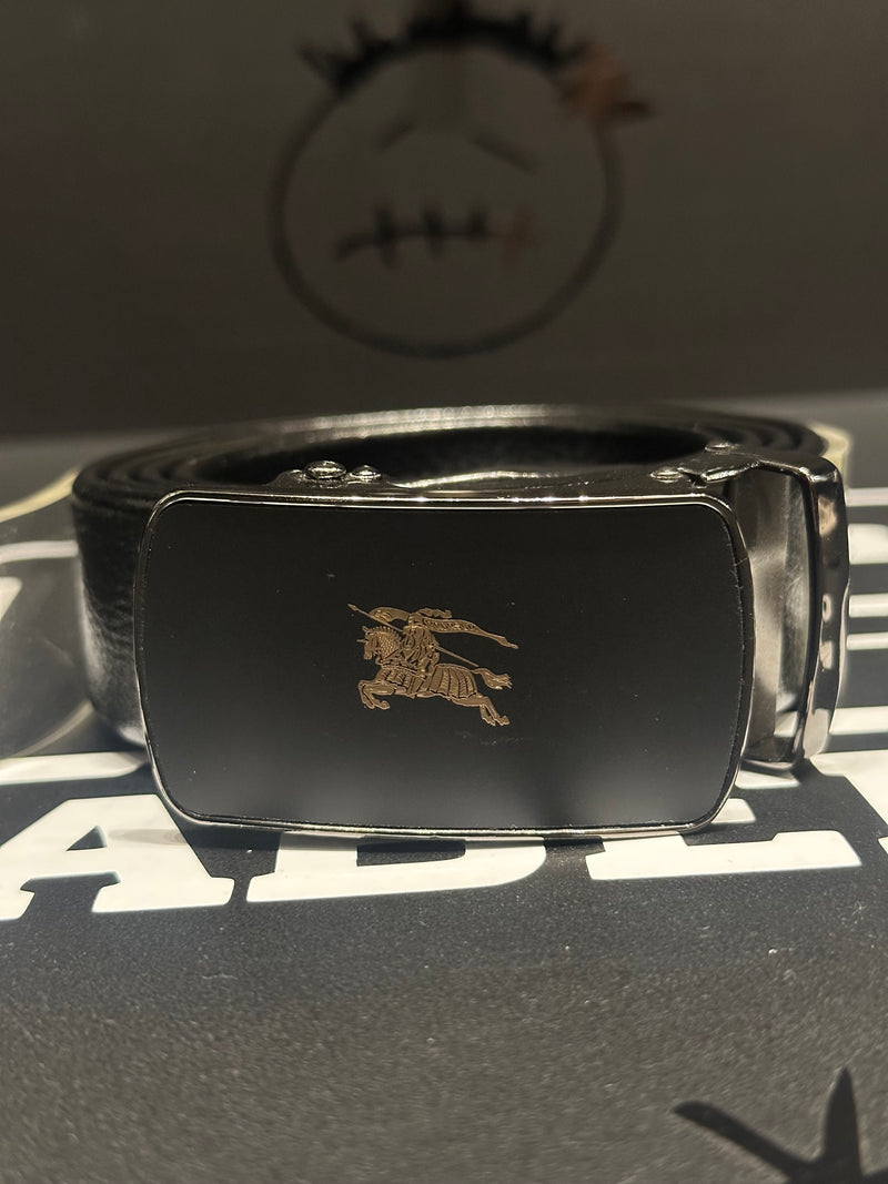 Cinto Burberry Black Fivela Catraca 120 CM  - Pronta Entrega