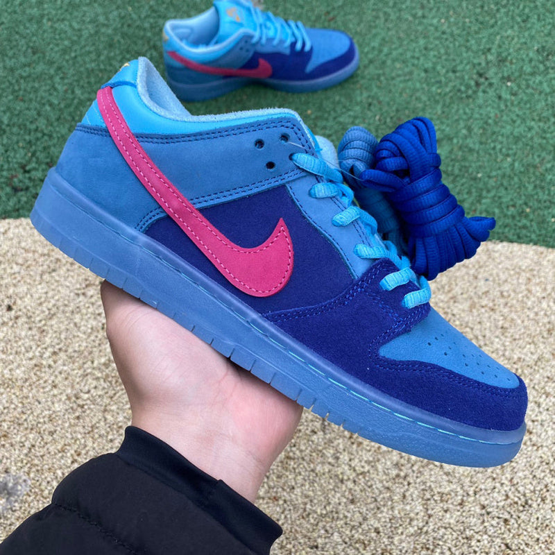 Nike SB Dunk Low Run The Jewels - Encomenda