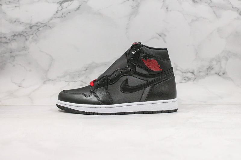 Jordan 1 Retro High Black Satin Gym Red - Encomenda