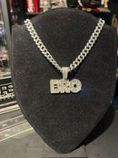 Corrente Cravejada Pingente BRO Em Zicornia Cubica Prata 50 CM - Pronta Entrega