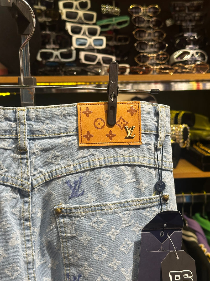 Calça Louis Vuitton By Tyler, The Creator Monogram Jeans Claro - Pronta Entrega