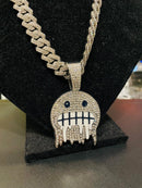 Colar Cravejado Ice Zircônia Prata com Pingente Emoji 60 CM - Pronta Entrega