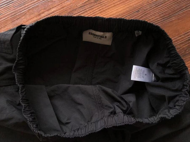 Shorts Fear of God Essentials Refletivo - Encomenda