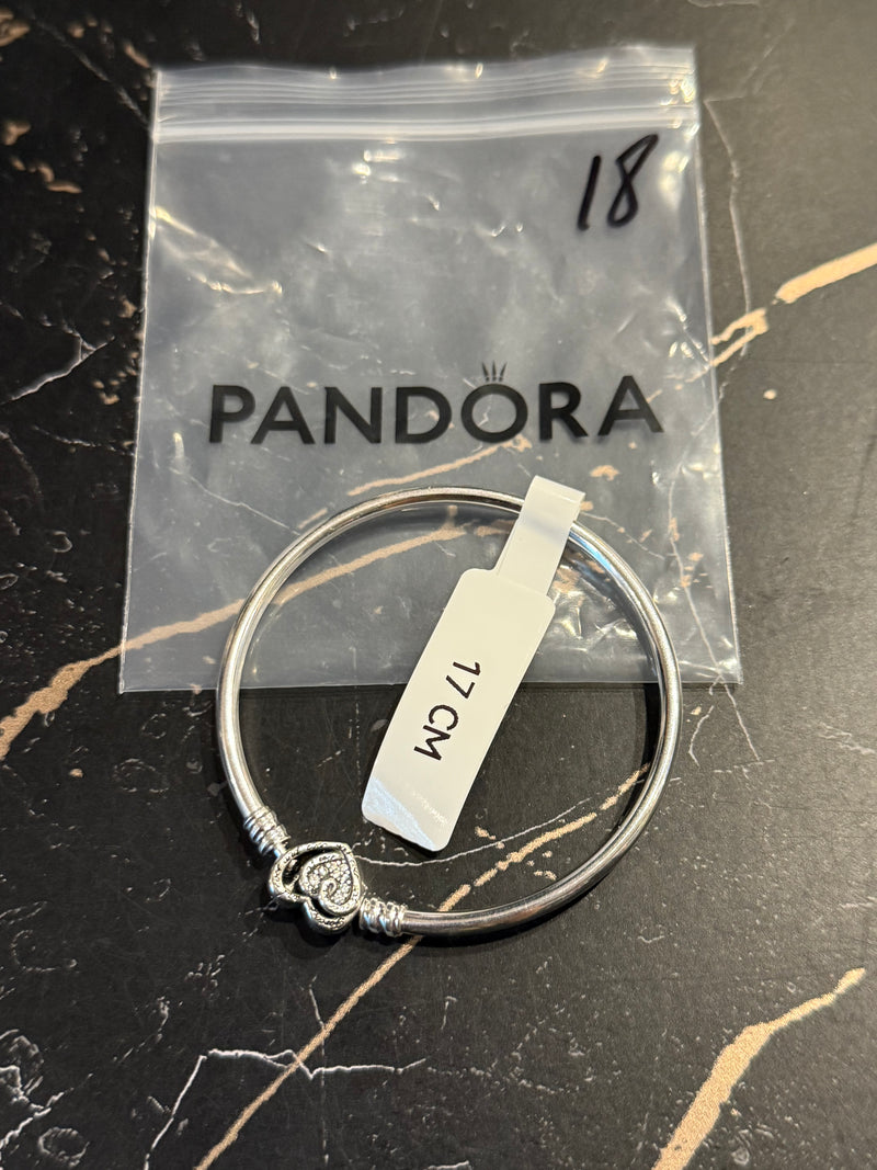 Bracelete Pandora Prata com Fecho em Coração Brilho vazado Prata 18 CM - Pronta Entrega
