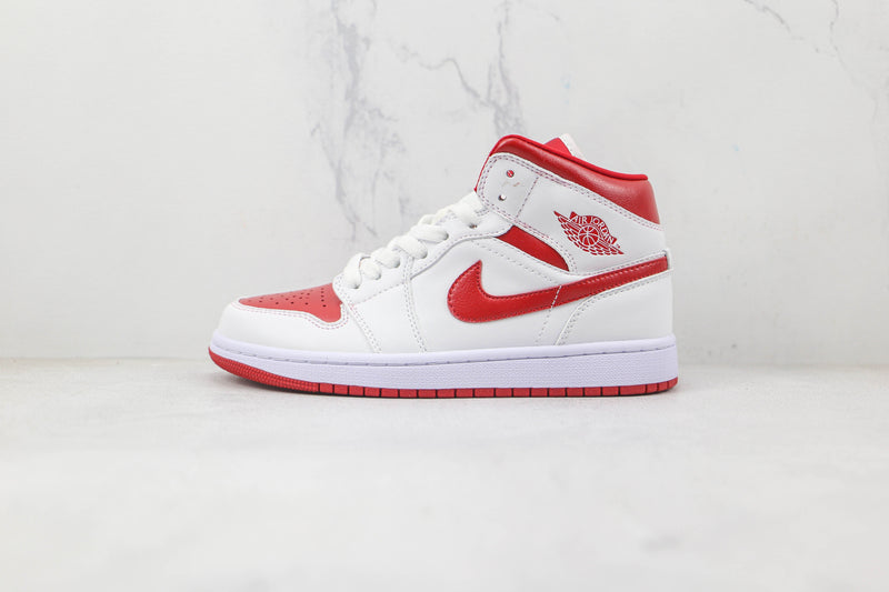 Jordan 1 Mid Reverse Chicago - Encomenda