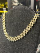 Corrente Ice Spike Cravejada Em Zicornia Cubica Dourada 45 CM - Pronta Entrega