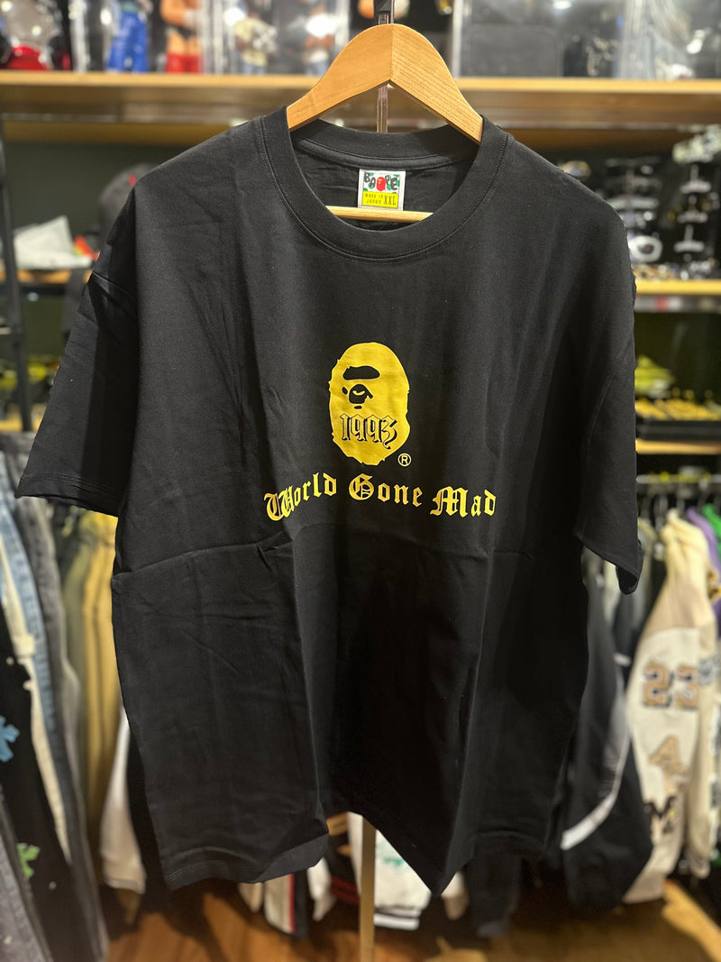 Camiseta BAPE “World Gone Mad” Preta - Pronta Entrega