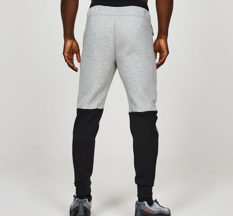 Conjunto Nike Tech Fleece Cinza/Preto 2023 (New Season) - Encomenda