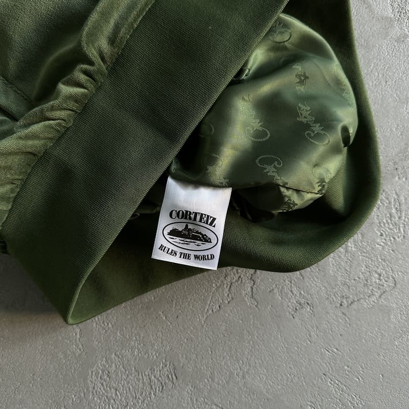 Conjunto Corteiz VVS Velour Jacket Green - ENCOMENDA