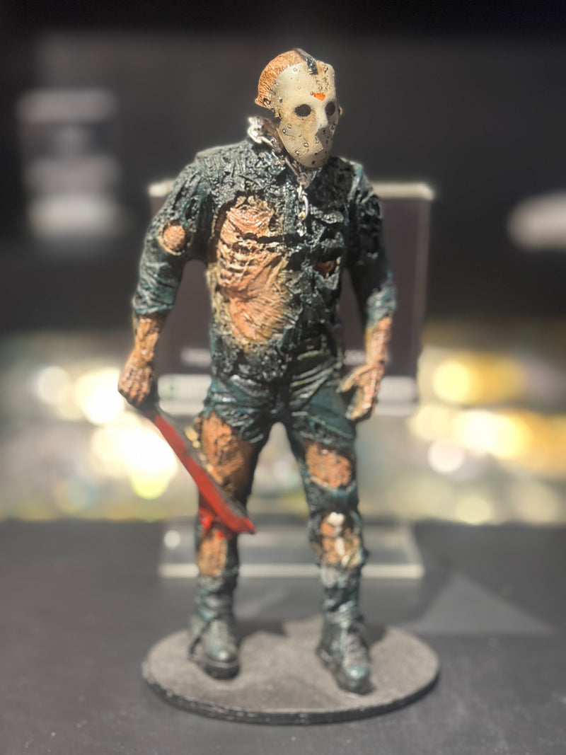 Boneco de Ação Jason Voorhees Facão 20cm Resina - Pronta Entrega