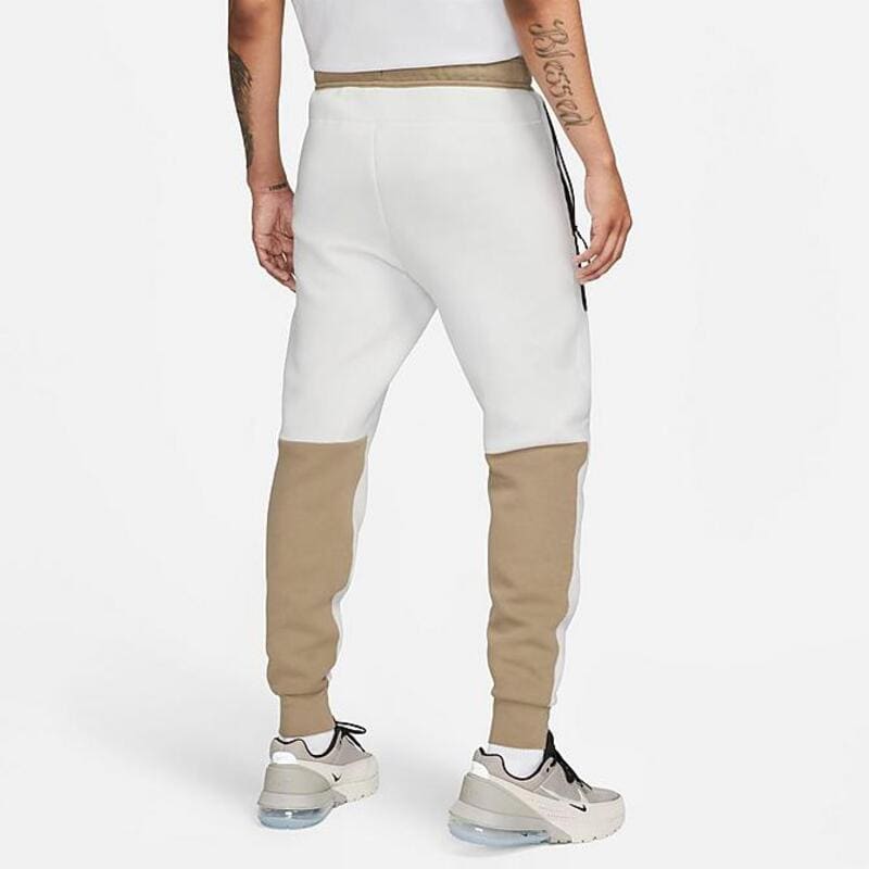 Conjunto Nike Tech Fleece Bege/Branco 2023 (New Season) - Encomenda