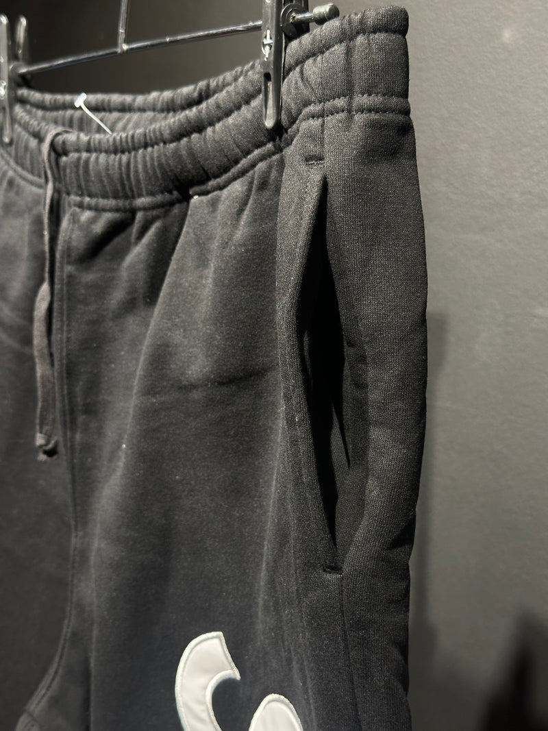 Calça Moletom Supreme Satin Applique - Pronta Entrega