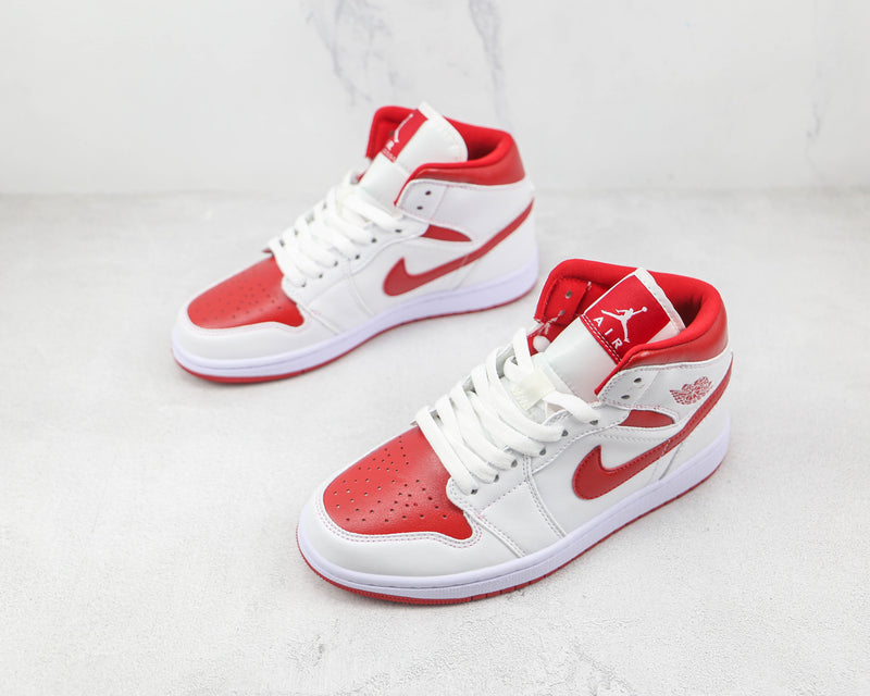 Jordan 1 Mid Reverse Chicago - Encomenda