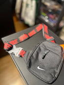 Bag Nike Triple Swoosh Preta - Pronta Entrega