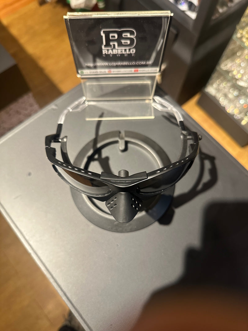 Óculos Oakley PLANTARIS Preto Lente Prata - Pronta Entrega