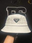 Bucket Prada Branco - Pronta Entrega