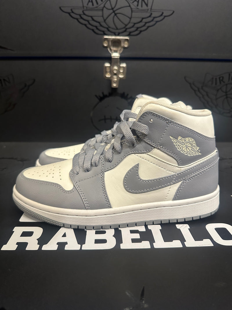 Tênis Nike Air Jordan 1 Mid “Stealth” - Pronta Entrega