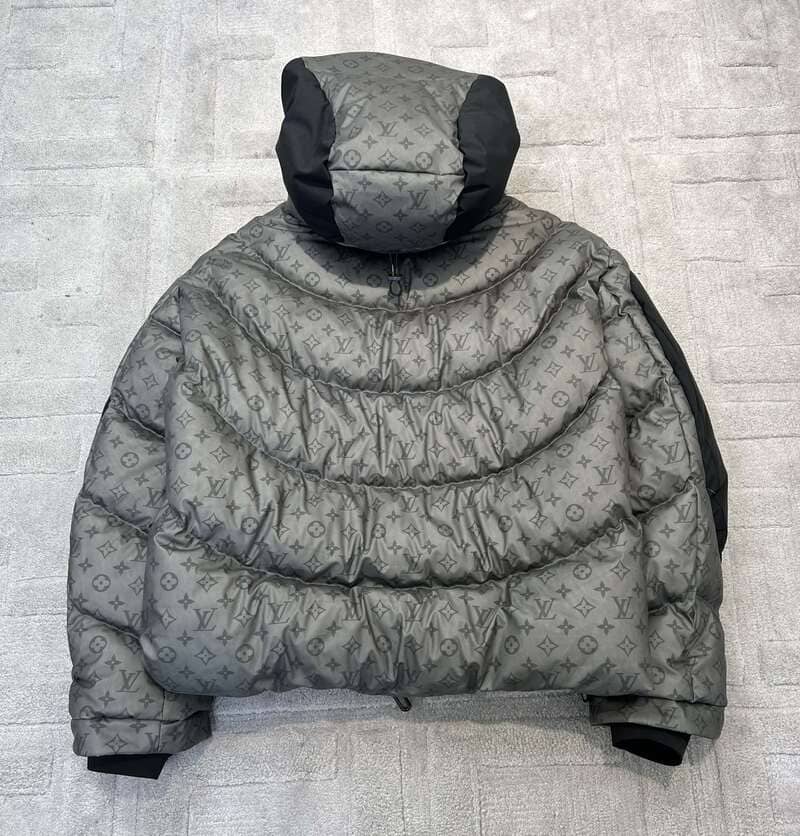 Jaqueta Louis Vuitton 2054 Heat Reactive Puffer - Encomenda