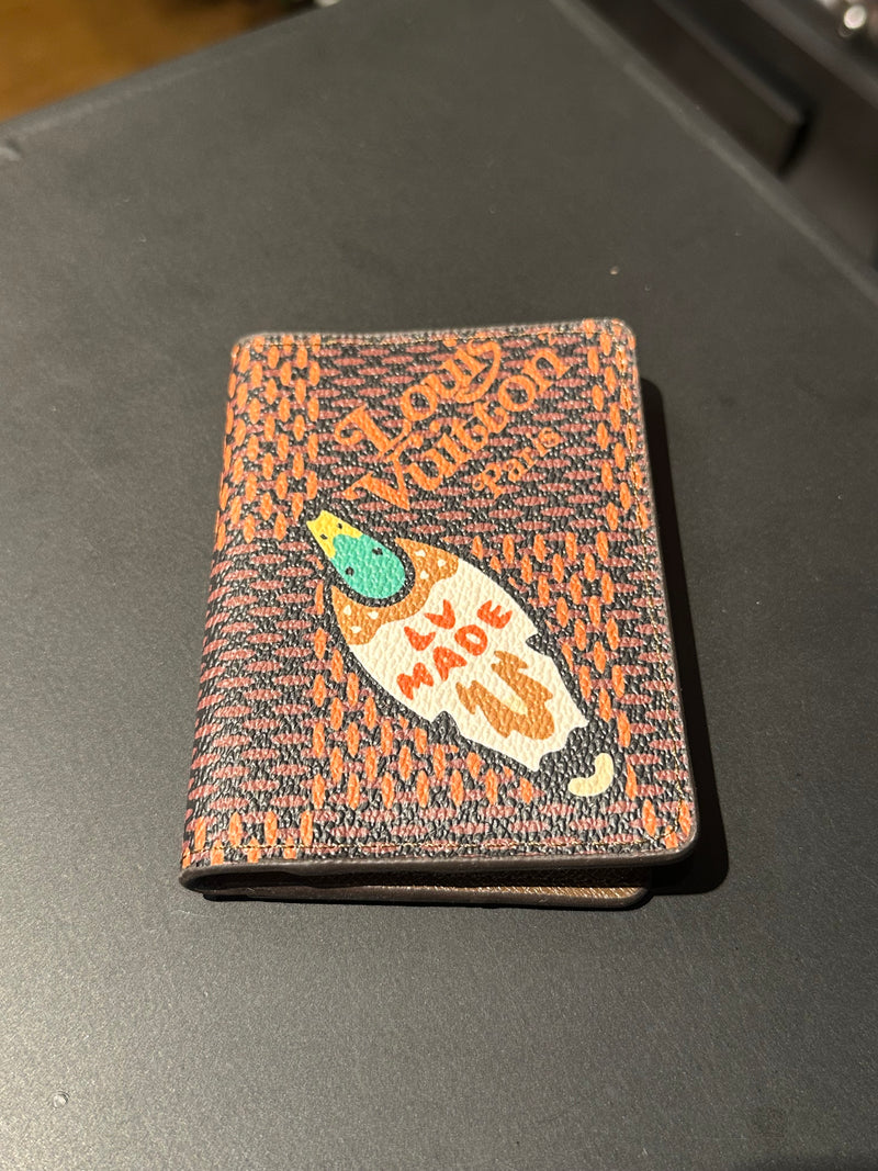 Carteira Louis Vuitton Nigo LV Made Duck - Pronta Entrega