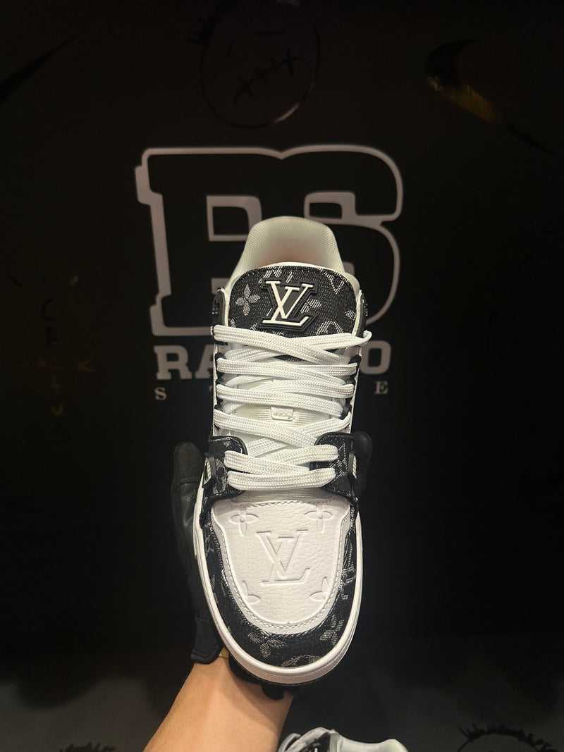 Tênis Louis Vuitton LV Trainer Black White - Pronta Entrega