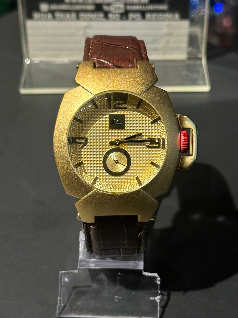 Relógio QuikSilver Foxhound Gold Pulseira Couro Marrom - Pronta Entrega